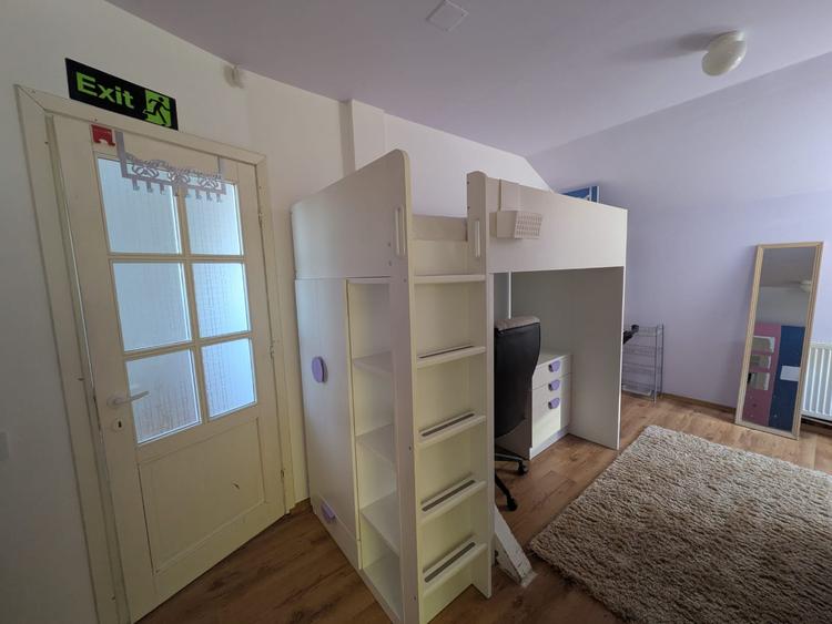 Casă primitoare cu livadă și teren generos