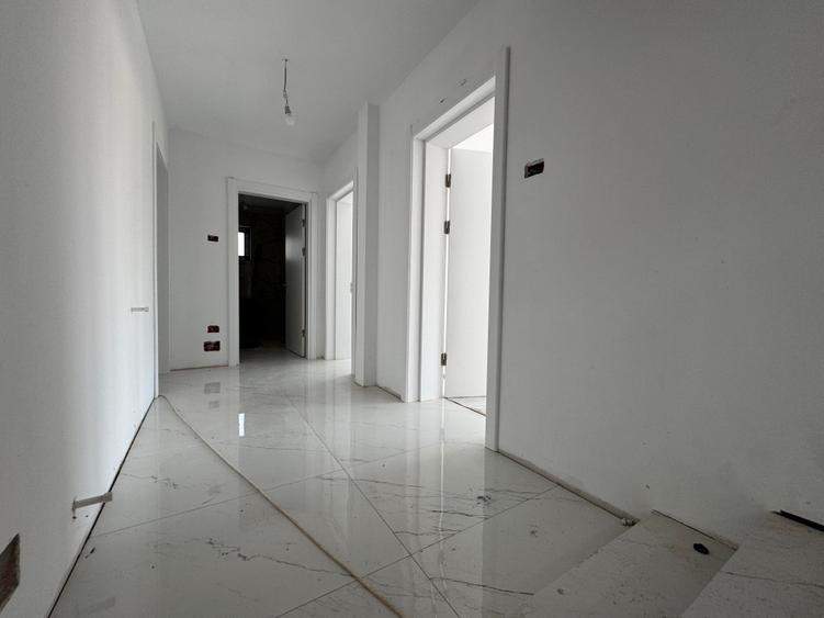 VILA Pipera Tunari P+1+M Curte 250mp Clinica / Gradinita