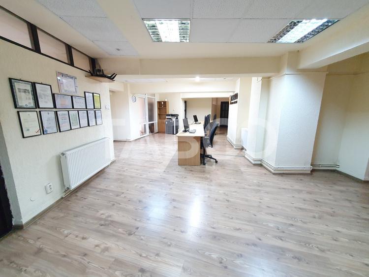 Spatiu comercial decomandat pretabil si pentru birouri 268 mpu Sibiu