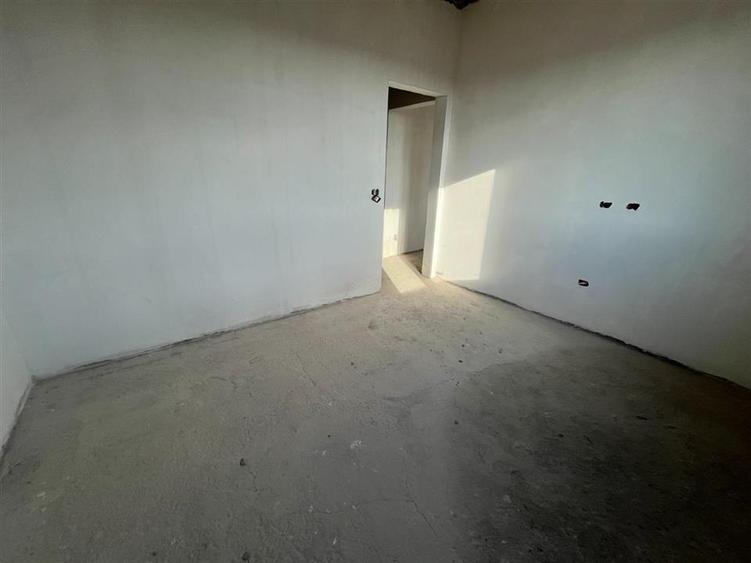 Vila P+1 duplex de vanzare in Vanatori cu utilitati
