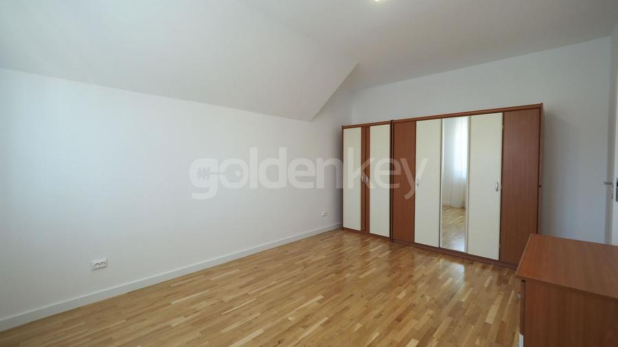 Vilă impecabila cu 7 camere, piscina exclusiva
