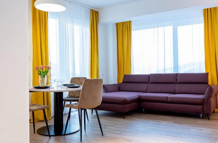 Apartament cu 3 camere, 67 mp, balcon, zona Teilor