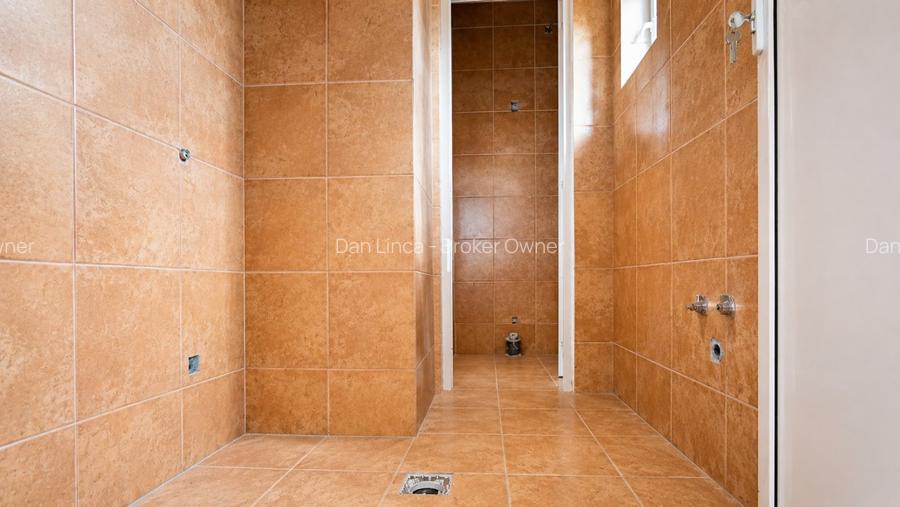OVIDIU-Cladire multifunctionala 565 mp utili P+E Teren 411 mp  - 21