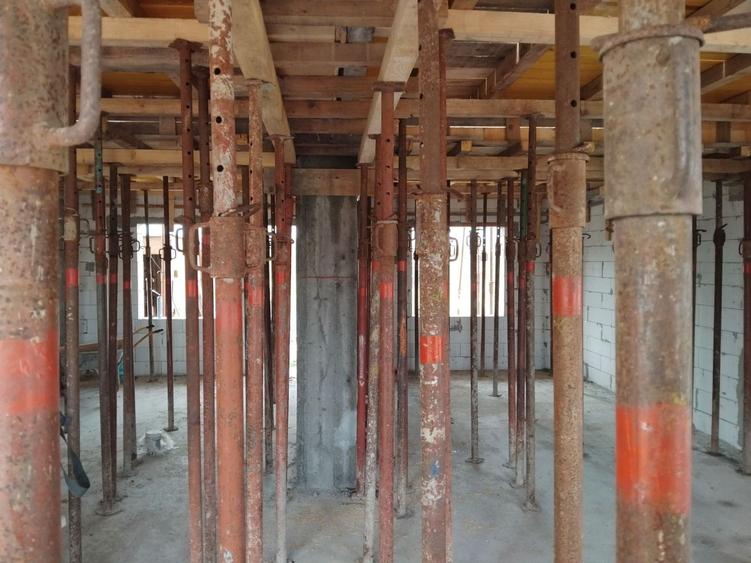Casă P+1 la roșu 5 camere 158 mp cartier Palas
