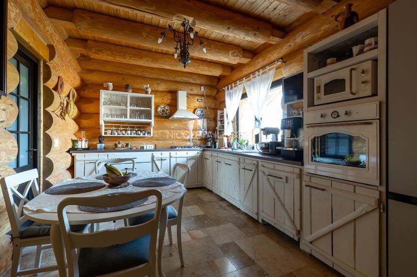  Casa din bustean rotund - 3