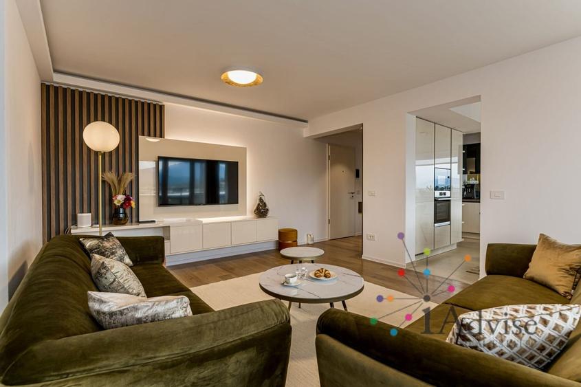 Penthouse de Vis în Inima Zonei Coresi – Tractorul