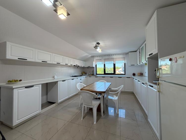 Casa individuala cu 3 camere, 316 mp utili, 480 mp teren - Dudestii Noi