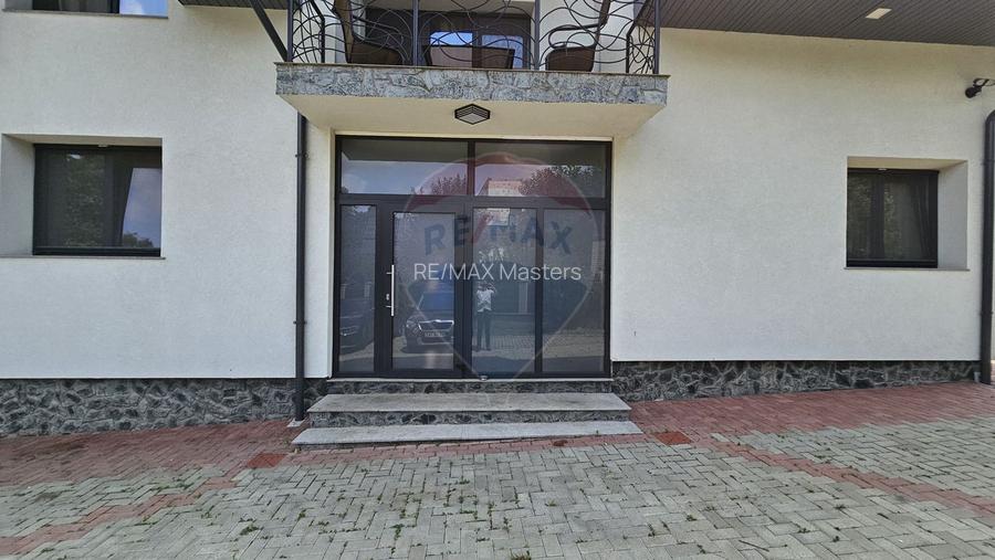 Casă / Vilă cu 7 camere si teren 1000 mp în zona Centrala-Suceava - 6