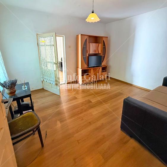 | Casa cu 2 camere | Curte: 134 mp + Garaj | Strada Cezar |