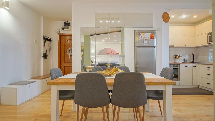Comision 0 %! Apartament cu 4 camere de vânzare în Centrul Civic