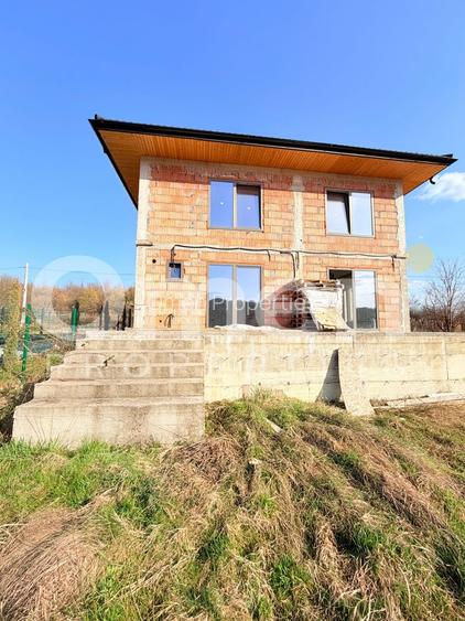 Casa de vanzare | teren 10 ari | posibilitate achizitie cu 19 ari teren - 2