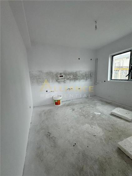 Vila P+1 cu 4 camere - 2 bai { Popesti Leordeni }