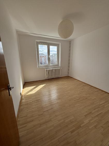 Drumul Taberei, 3 camere decomandat, renovat, etaj 6/8, vedere sudica neopturata