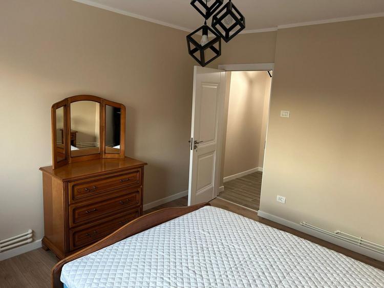 Apartament 2 camere decomandat – Piata Tomis III
