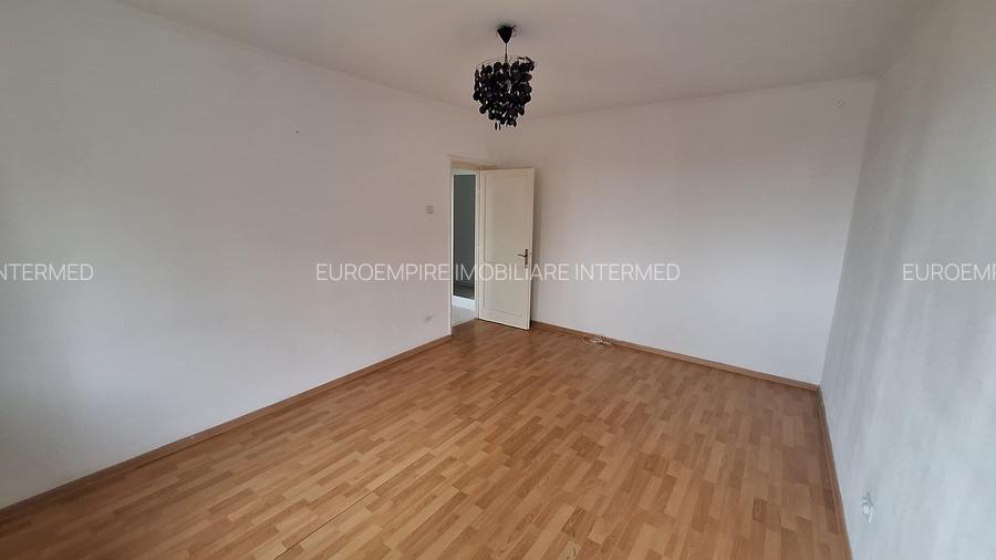 Apartament de vanzare in Constanta, Gara - 2 camere - 4
