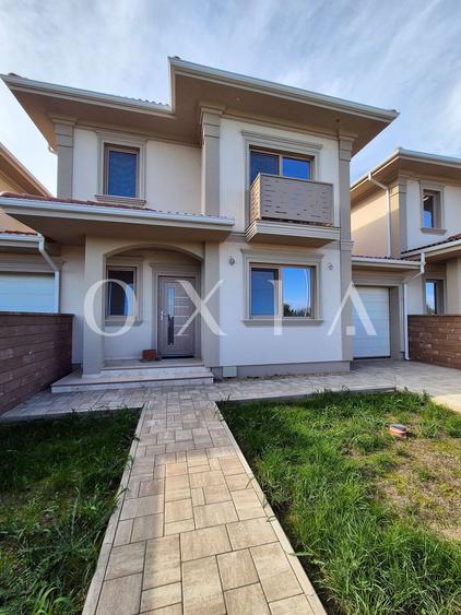 AX929 Giroc, Finisaje Premium, 1/2 Duplex Unit Prin Garaj