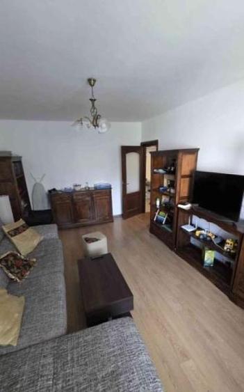 Vand apartament 2 camere-53mp, zona Aviatiei