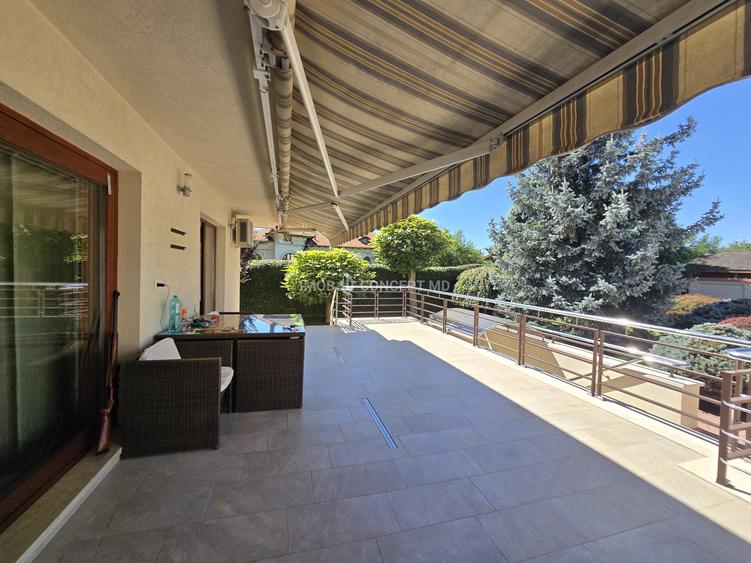 VANZARE Casa-vila deosebita cu 5 camere si 1141 mp teren in zona Centrala