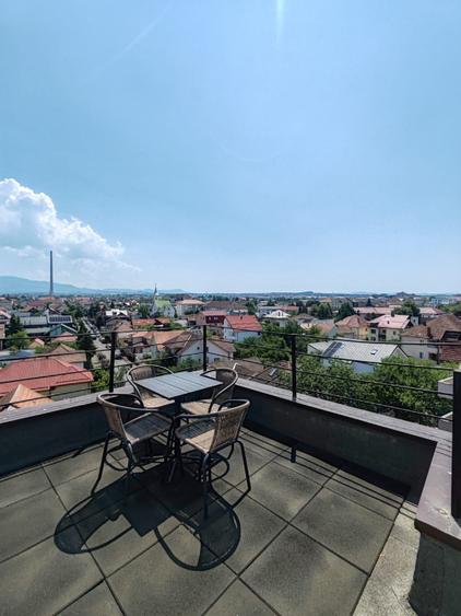 Apartament 2 camere 50 mp, terasă 50 mp, vedere panoramică, zona Ultracentral