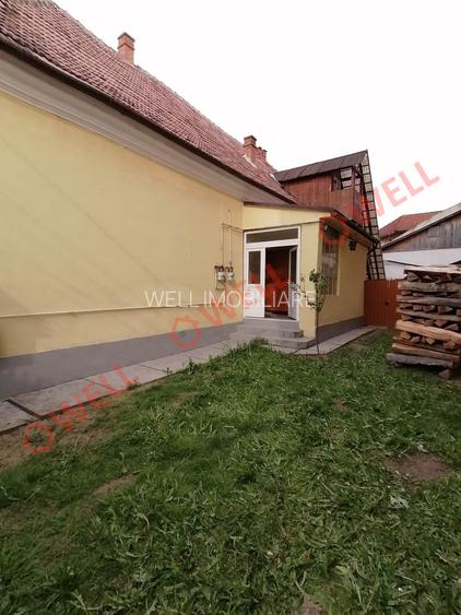 De vânzare casă familială în Târgu Secuiesc, pe strada Márton Áron! - 2