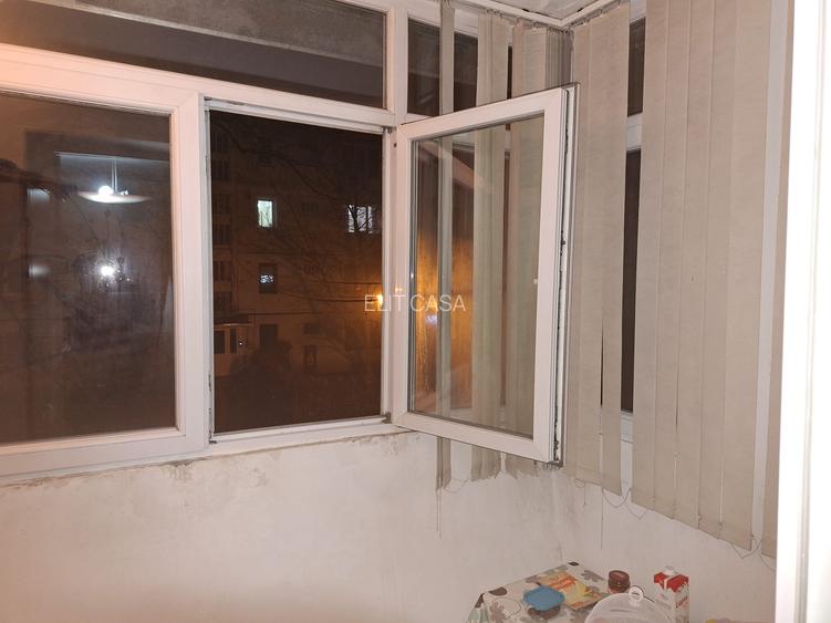 Apartament cu 3 camere, etajul 1/3, zona Tudor Vladimirescu - 10