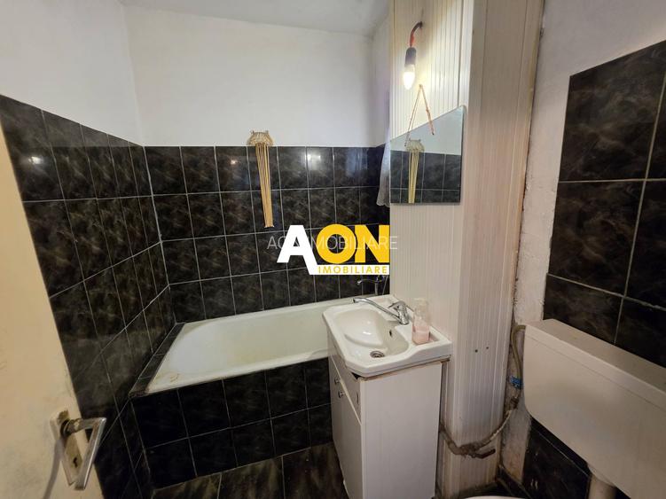 Apartament 3 camere, Cetate, 65 mp utili, et.5. Necesita renovare - 9