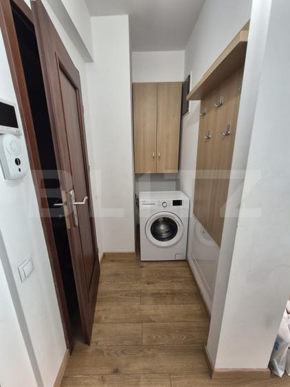 Apartament cu 3 camere, 2 băi, intermediar Parcare subteran, Centru!