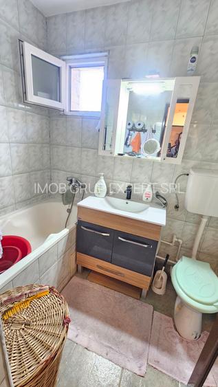 Apartament 2 camere de vânzare ,Micro 40, L-uri, B-dul Traian Vuia, 52.000 Euro