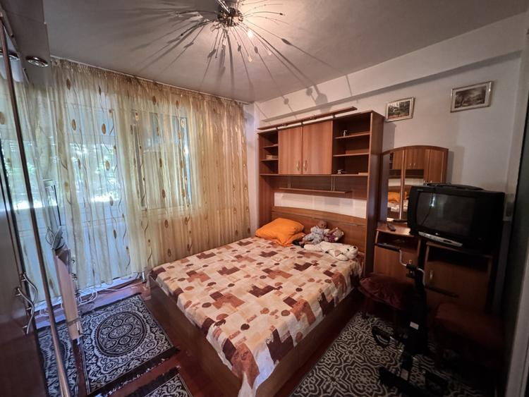 Apartament 2 camere, 47 mp, zona Craiovita Noua
