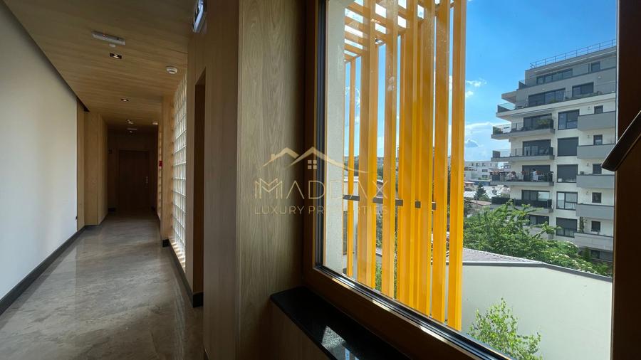 DUPLEX 3 Camere**TERASA+ CURTE**Bloc boutique***NOU// DOMENII