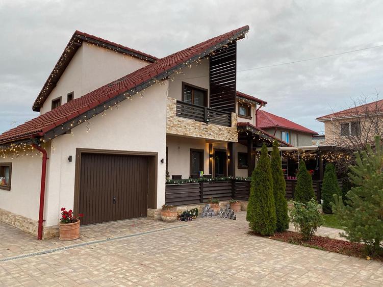 Vilă  superba  în Domnești – complet utilată, curte amenajată, mutare imediata