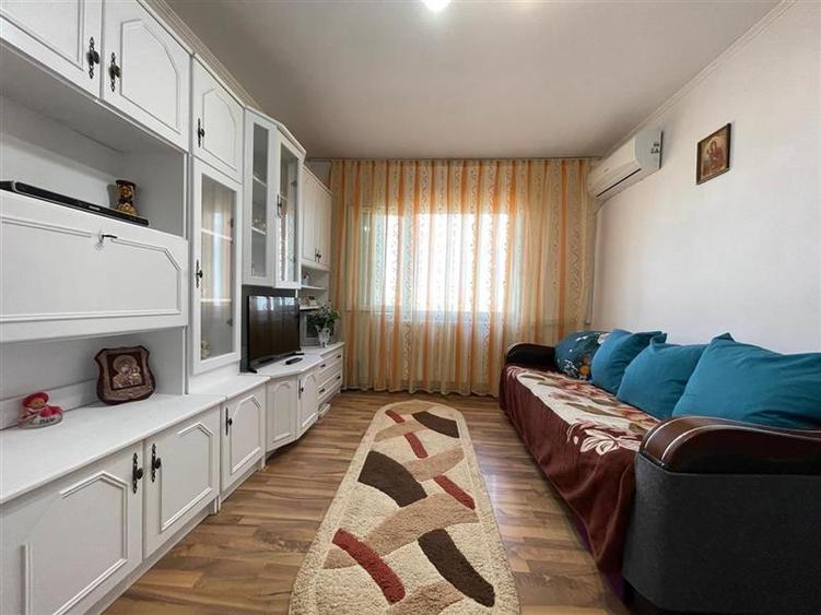 Apartament cu 2 camere de vanzare zona 23 August Tulcea