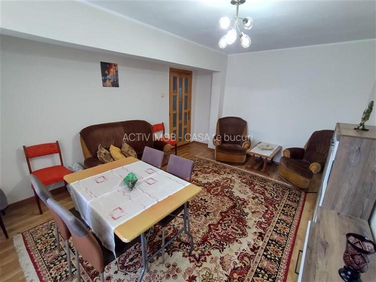 Oravita, Apt.4 Cam, 96mp , Zona Garii, Pret Negociabil - 2