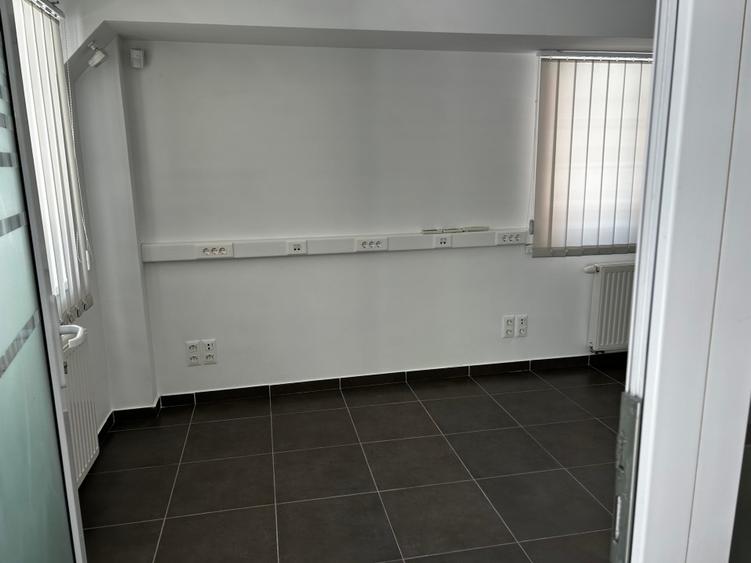 2 SPAȚII situate la PARTER: SPAȚIU 1 - 58 mp și SPAȚIU 2 (cu depozit) - 72 mp