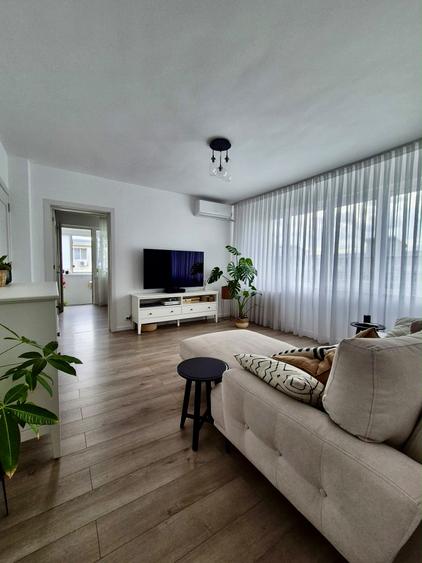 Apartament cu 2 camere de închiriat 1 Mai-Bld Ion Mihalache