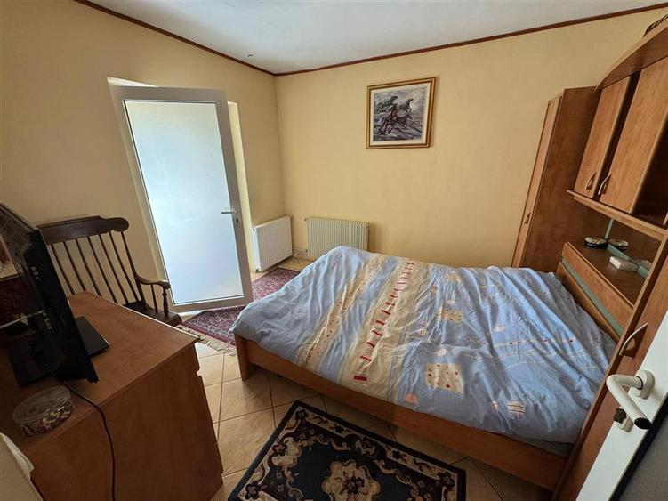 Apartament 2 camere, 54mp, etaj 4 cu acoperis - Central -