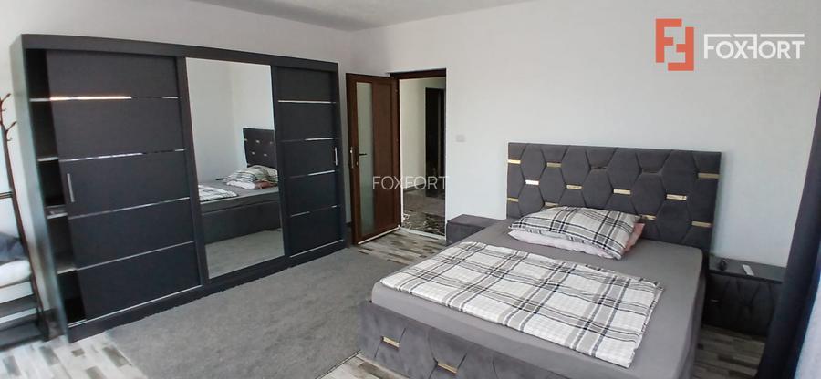 Casa individuala cu 6 camere Parter + 1 Etaj in Comlosu Mare - 27