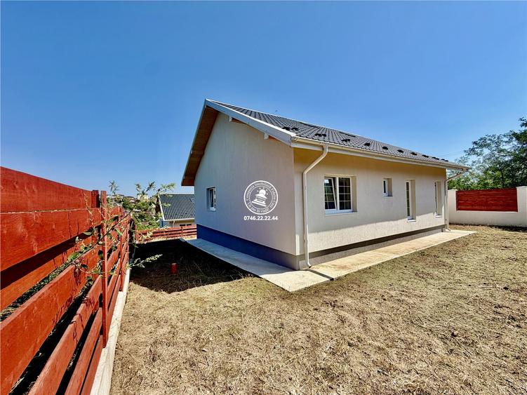 Vila cu 4 camere de vanzare in Valea Adanca