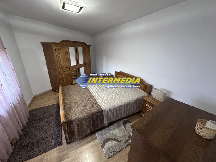 Casa 6 camere 300 mp utili de vanzare Centru cu spatiu comercial teren 400 mp