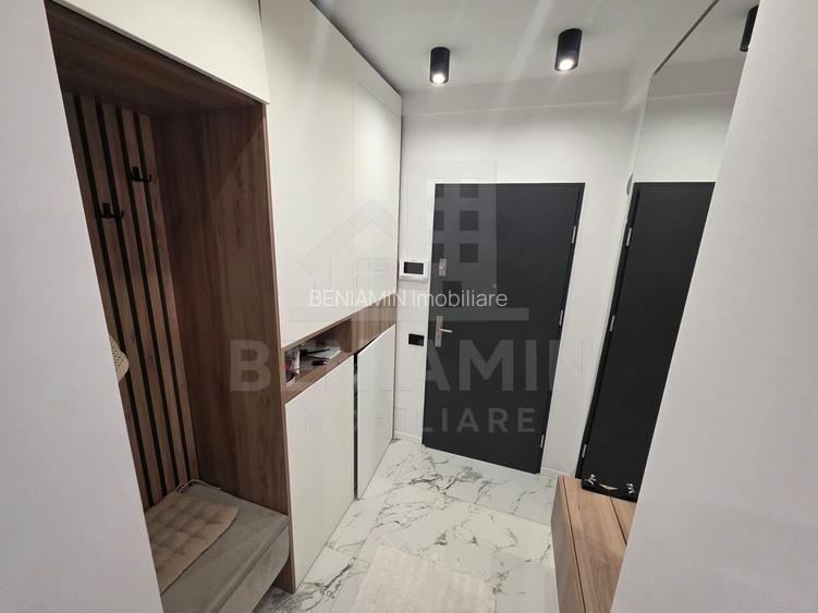 Apartament Superb 3 Camere- Ultracentral- Curte Privată 27mp-Parcare