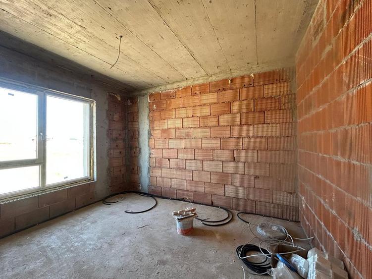 Casa tip duplex 5 camere, 215 mp gradina - Sura Mica