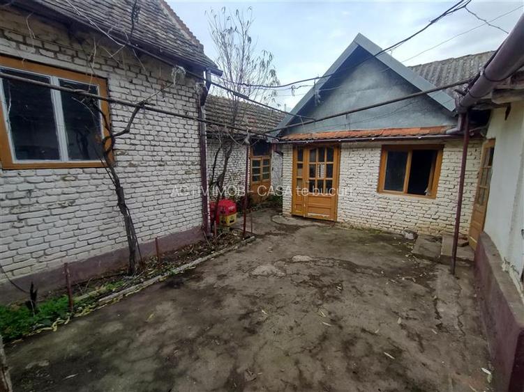 Berliste, Casa pt 2 Familii, la Sosea, Pret Negociabil - 17