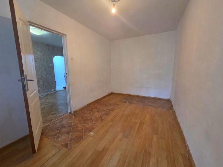 Apartament de 2 camere-etaj 2-Alexandru cel Bun