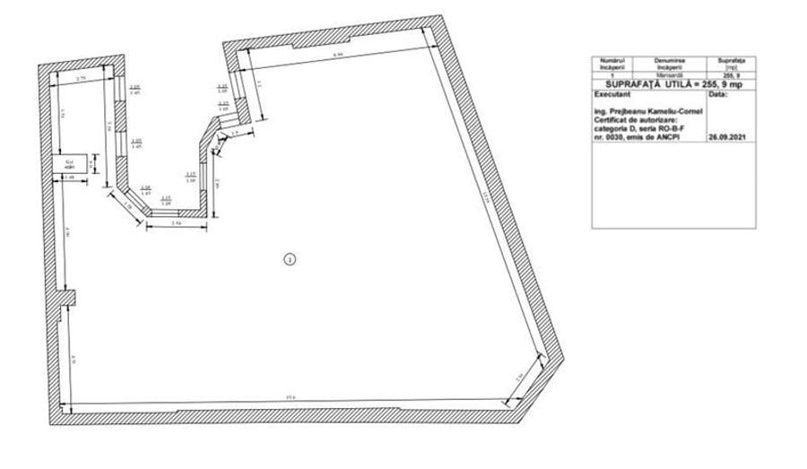 Universitate, spatiu comercial 945 mp