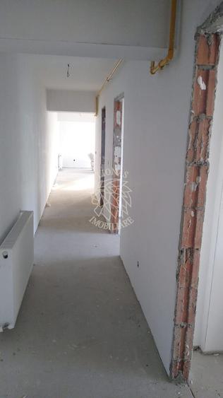 Apartament Nou 3 camere 69 mp-decomandat-balcon-etaj 1-Casa Somesana