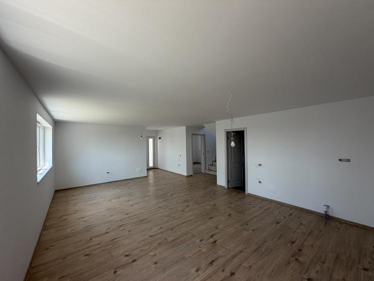 Casa P+1, 185 mp, 307 mp teren, zona Damila