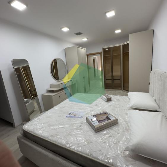 Vilă elegantă cu 4 camere, grădină, terase și garaj subteran – Tunari