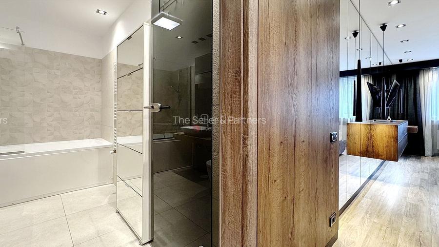 Design Exclusivist - 35