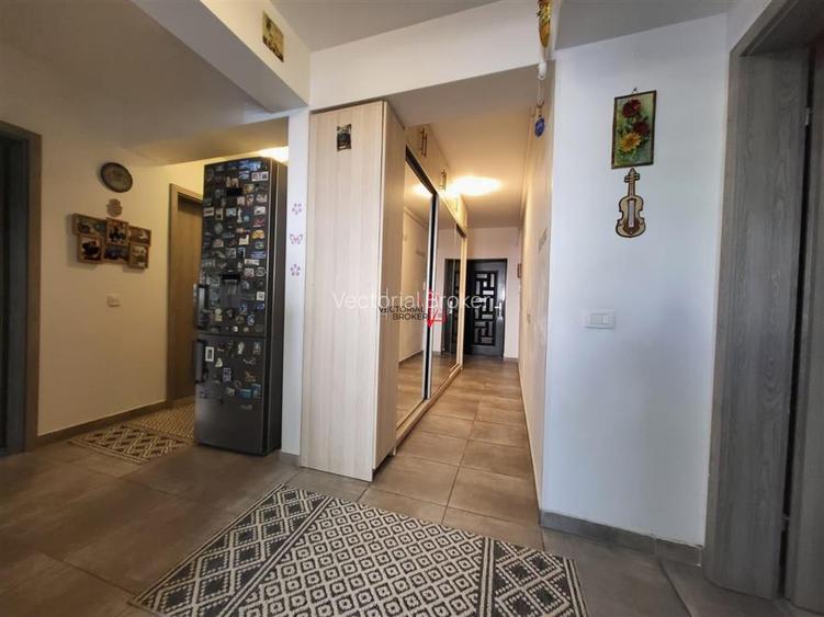 3 CAMERE DECOMANDAT / CURTE PROPRIE / 2 PARCARI - 13