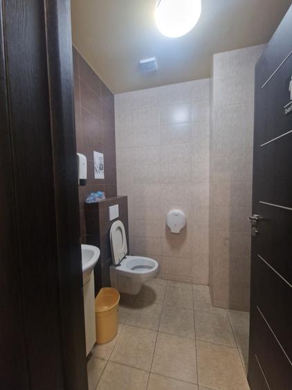 Navodari - Spatiu Comercial 250mp cu vitrina stradala-3.000euro